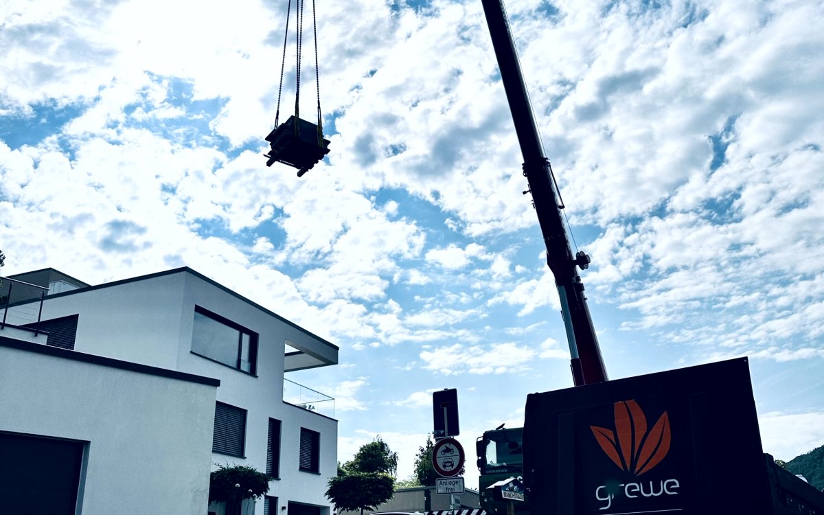 naturstein_abdeckplatten-und-fensterbanke_transport-in-komplexen-lagen.jpg